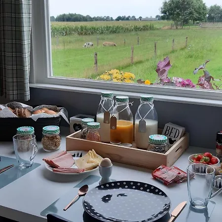 Bed & Breakfast Wijd En Zijt Pipowagen Veghel